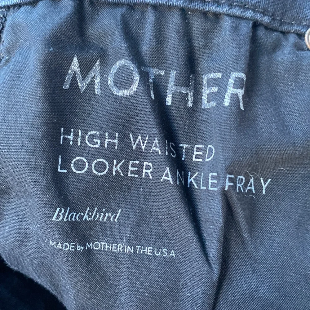 MOTHER High Waisted Looker Ankle Fray in Blackbird size 27 - Picture 8 of 16